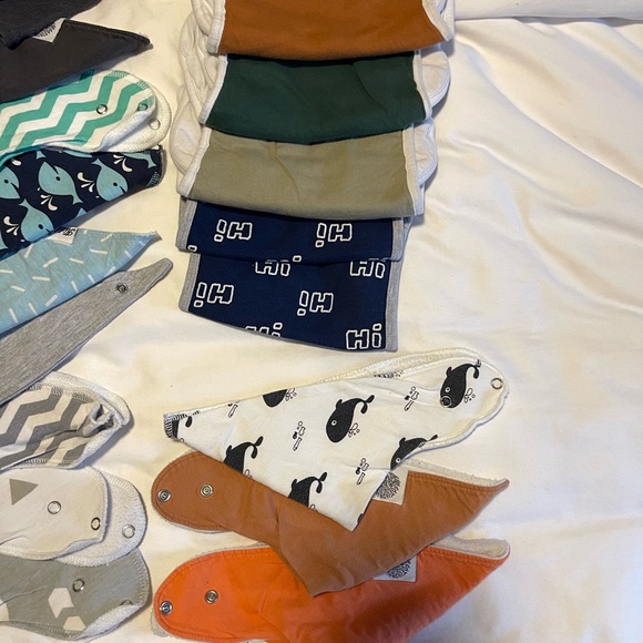 Baby bib and barf cloth bibs - Picture 4 of 5